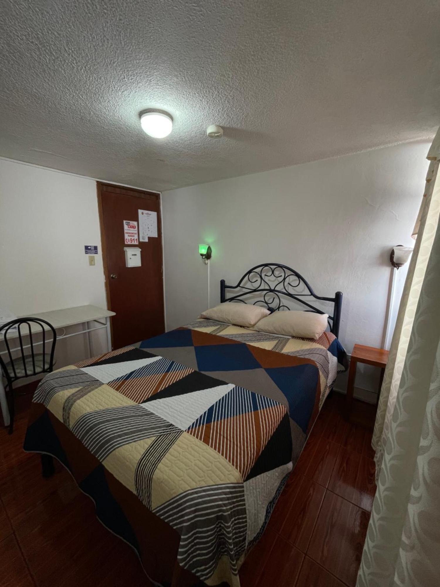 Hostal La Escondida De Quito Del Norte Kültér fotó