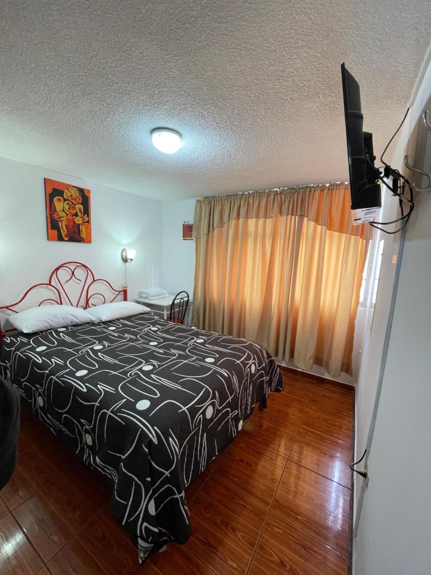 Hostal La Escondida De Quito Del Norte Kültér fotó